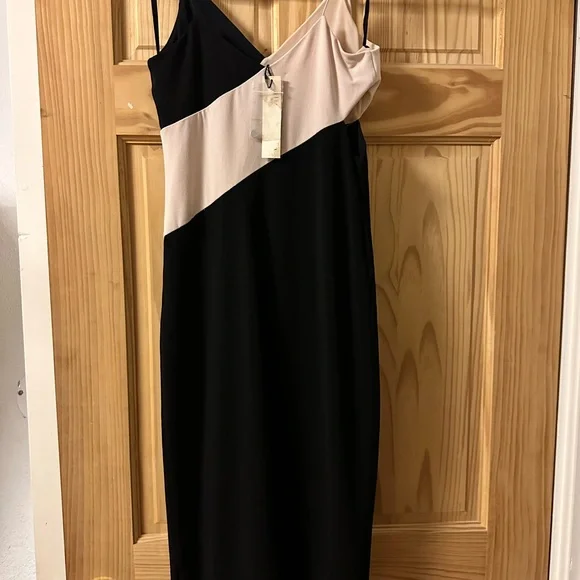 Alice & Olivia NWT - Picture 4 of 4